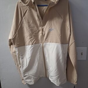 Reebok Men's Beige and Cream Windbreaker